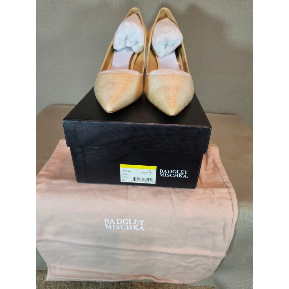 Badgley Mischka Lana Ivory Silk Pointed Toe Pumps Heels MP4764 Womens 8.5
